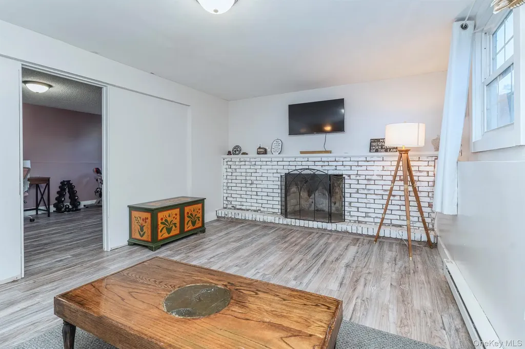 30 Willow Road Saugerties NY 12477