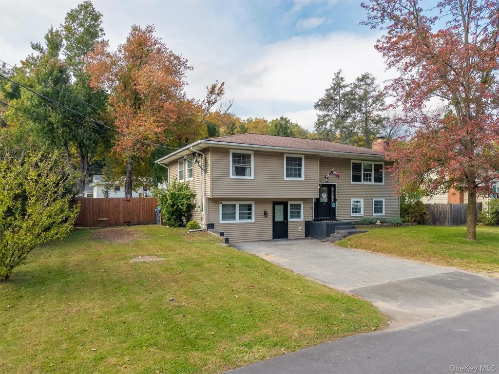 30 Willow Road Saugerties NY 12477