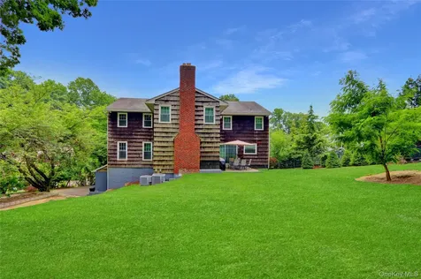 4 Shoreview Circle Pelham NY 10803