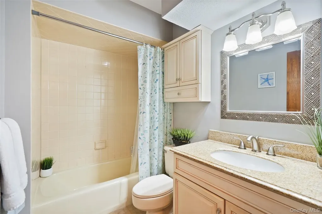 170 Arbor Crest Somers NY 10589