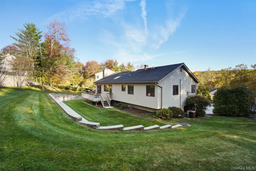170 Arbor Crest Somers NY 10589