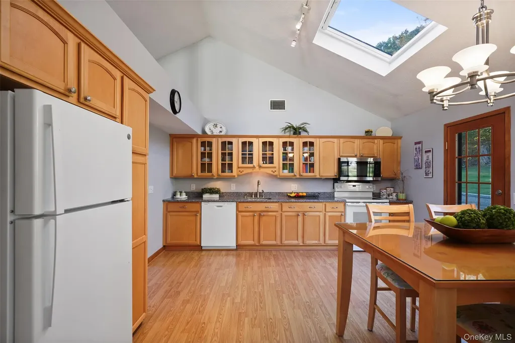 170 Arbor Crest Somers NY 10589