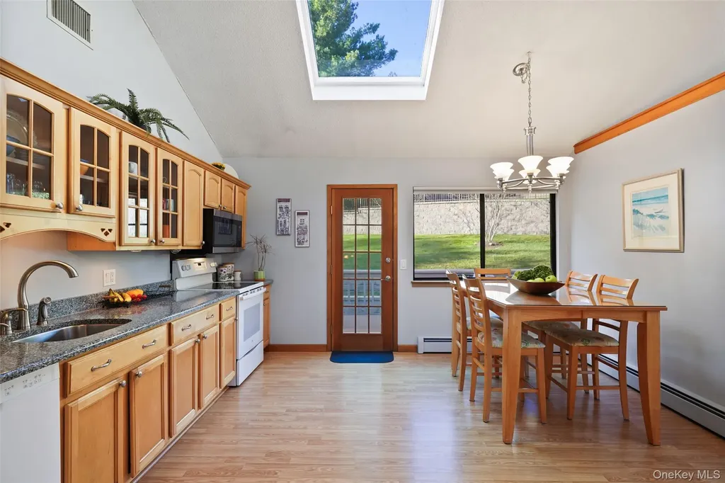 170 Arbor Crest Somers NY 10589