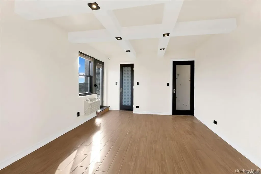 109-33 71st Road Forest Hills NY 11375