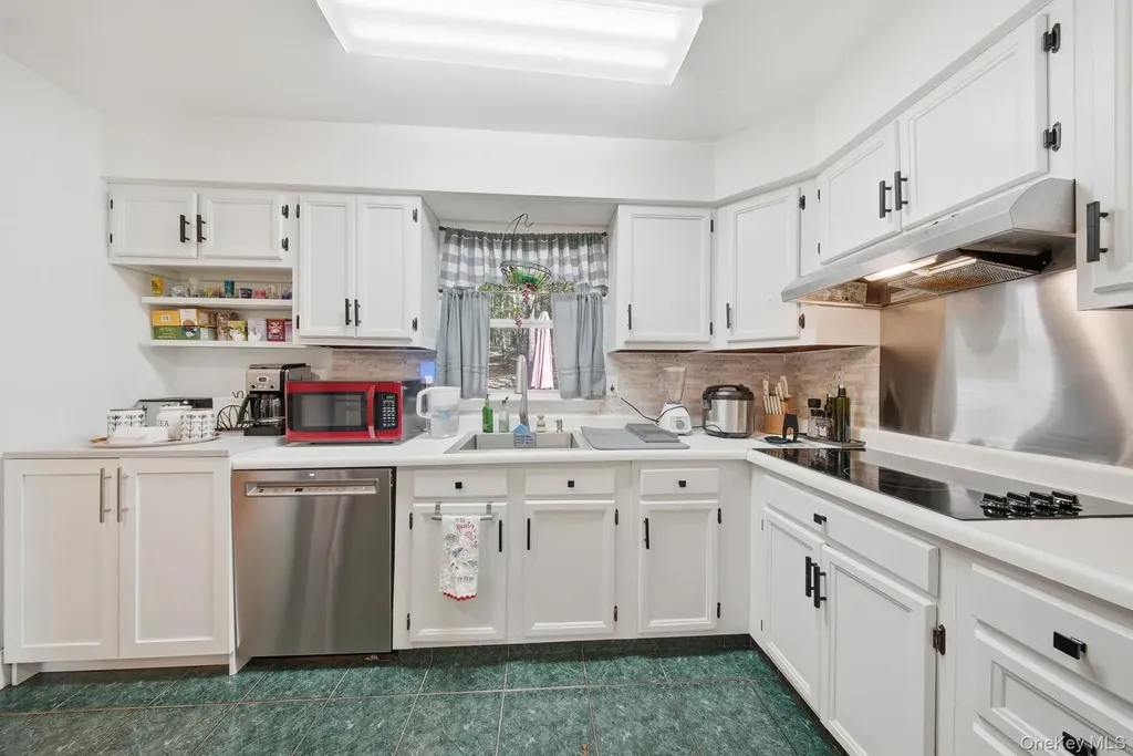 9478 State Route 97 Callicoon NY 12723