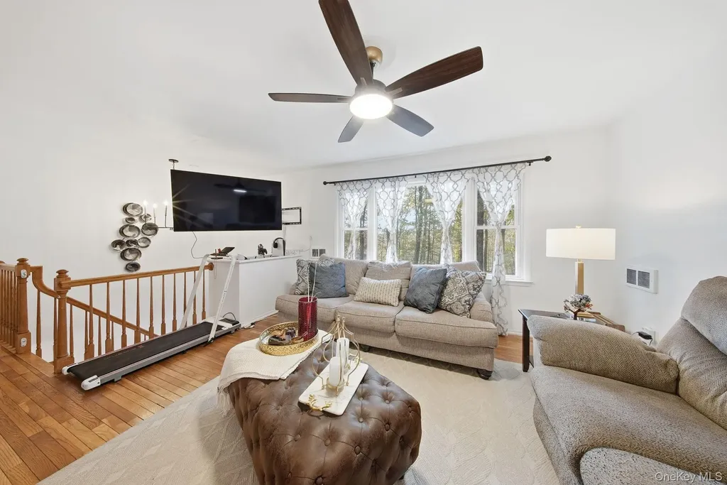 9478 State Route 97 Callicoon NY 12723