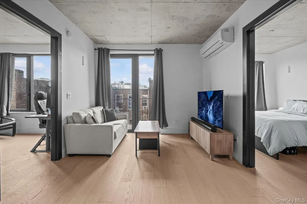 458 E 25th Street Brooklyn NY 11226