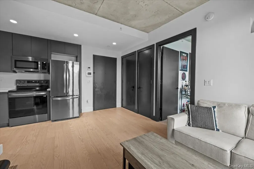 458 E 25th Street Brooklyn NY 11226