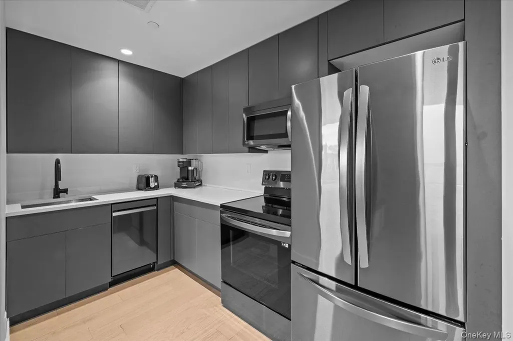 458 E 25th Street Brooklyn NY 11226