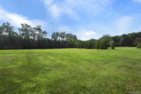 5 Bristol Lane Purchase NY 10577