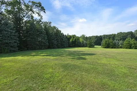 5 Bristol Lane Purchase NY 10577