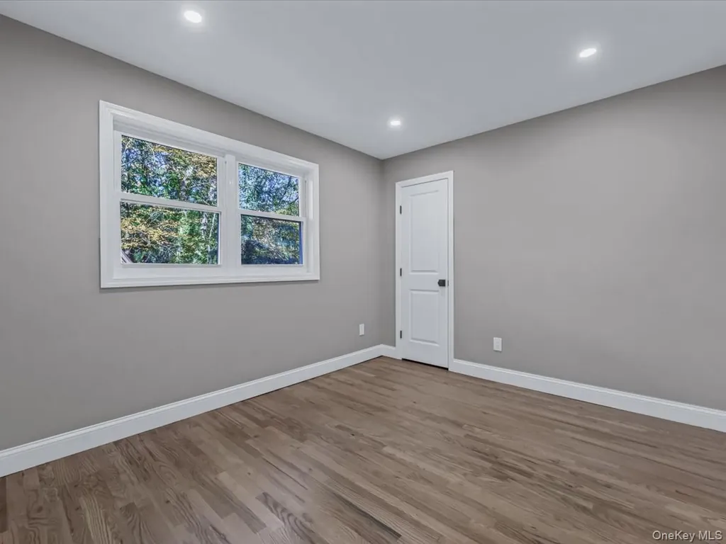 11 Gorham Lane Dix Hills NY 11746