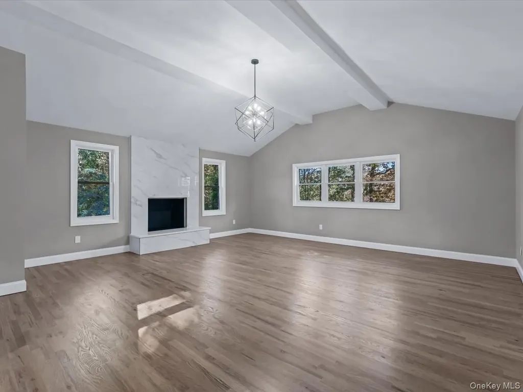11 Gorham Lane Dix Hills NY 11746