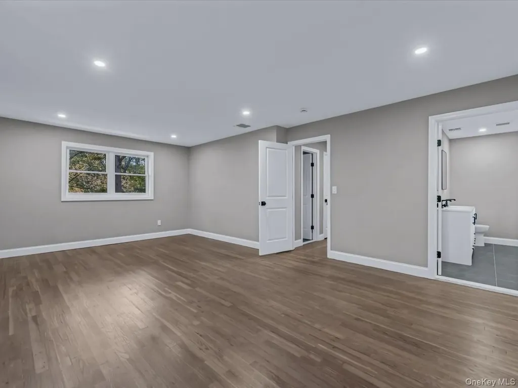 11 Gorham Lane Dix Hills NY 11746