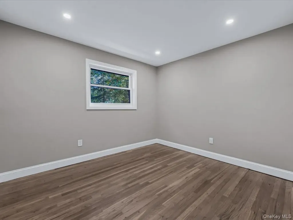 11 Gorham Lane Dix Hills NY 11746