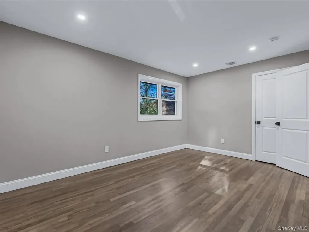 11 Gorham Lane Dix Hills NY 11746