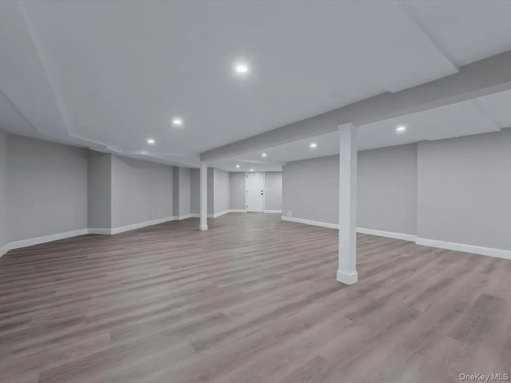 11 Gorham Lane Dix Hills NY 11746