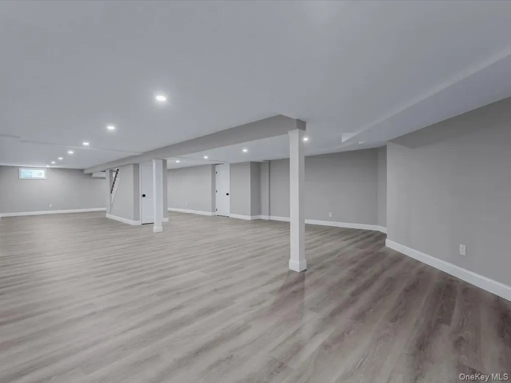 11 Gorham Lane Dix Hills NY 11746
