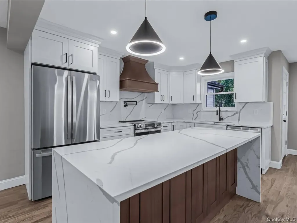 11 Gorham Lane Dix Hills NY 11746