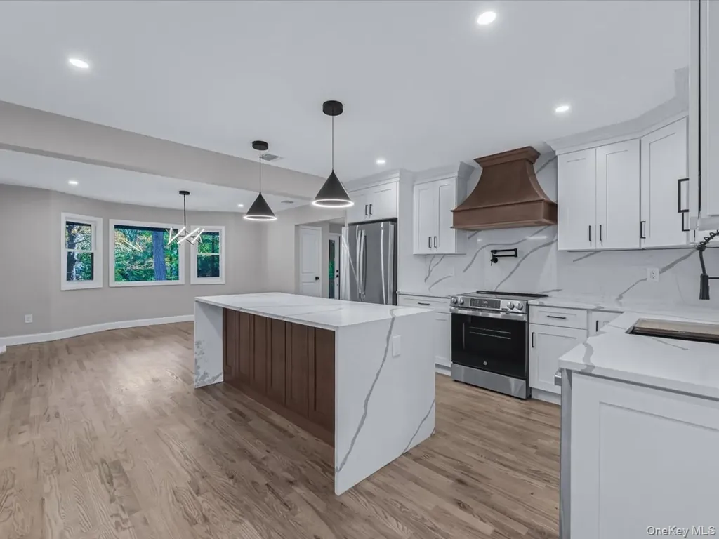 11 Gorham Lane Dix Hills NY 11746