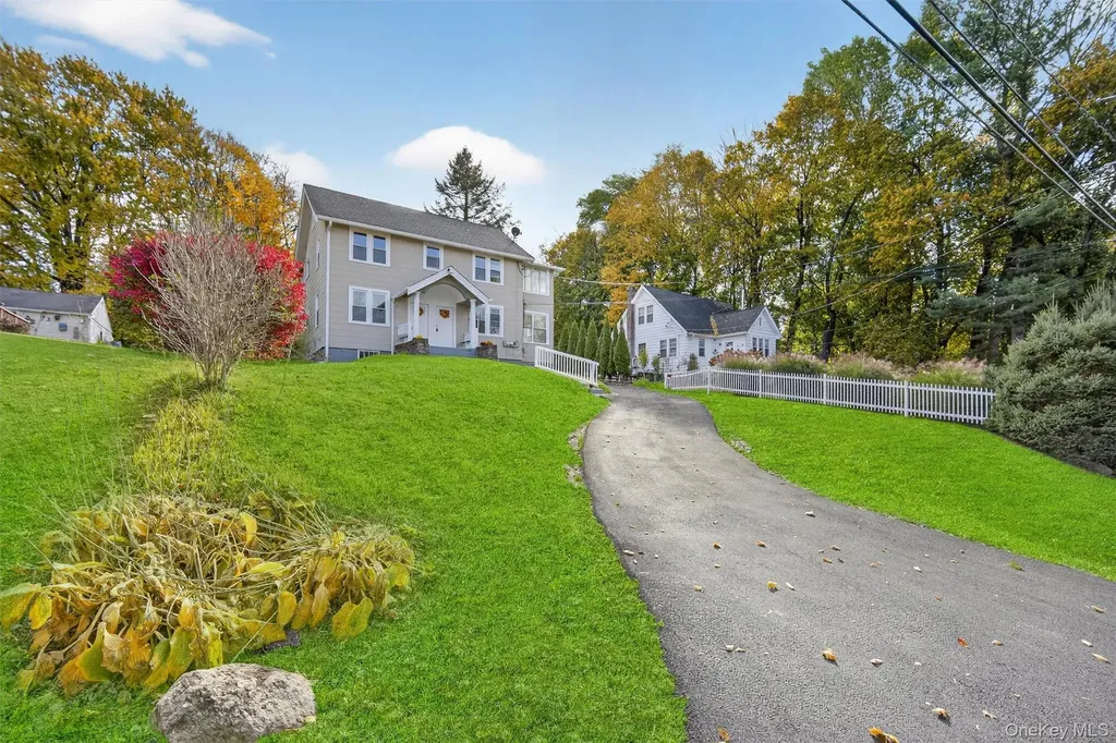 322 Old Route 22 Pawling NY 12564