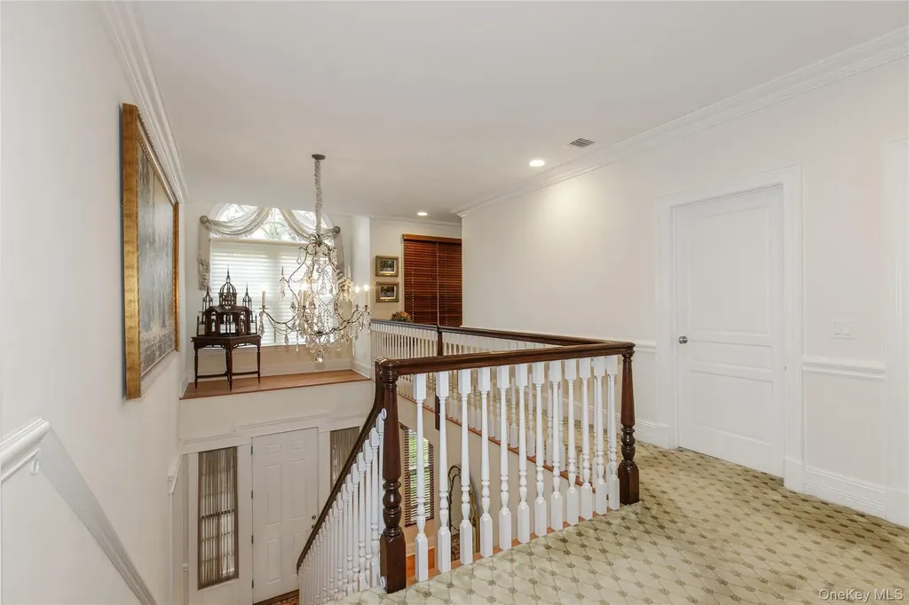 2 Earle Drive Muttontown NY 11791