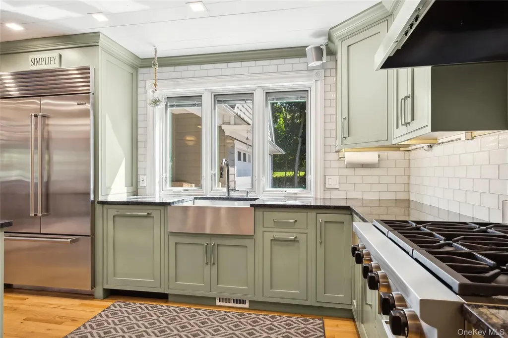 105 Ole Jule Lane Mattituck NY 11952