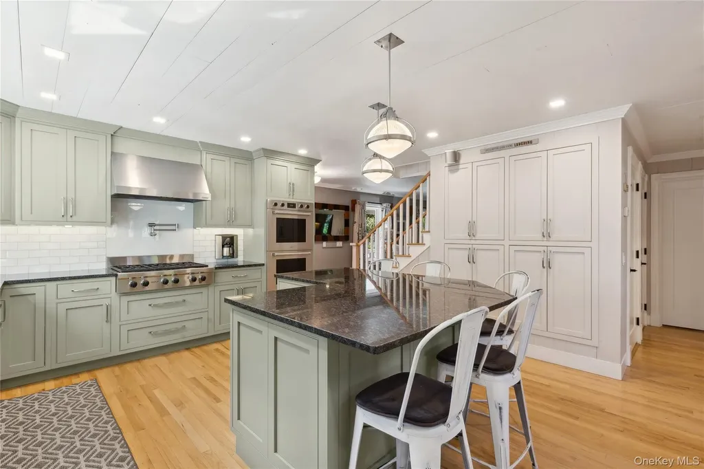 105 Ole Jule Lane Mattituck NY 11952