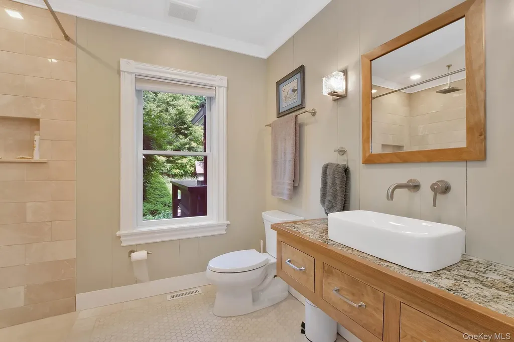 105 Ole Jule Lane Mattituck NY 11952