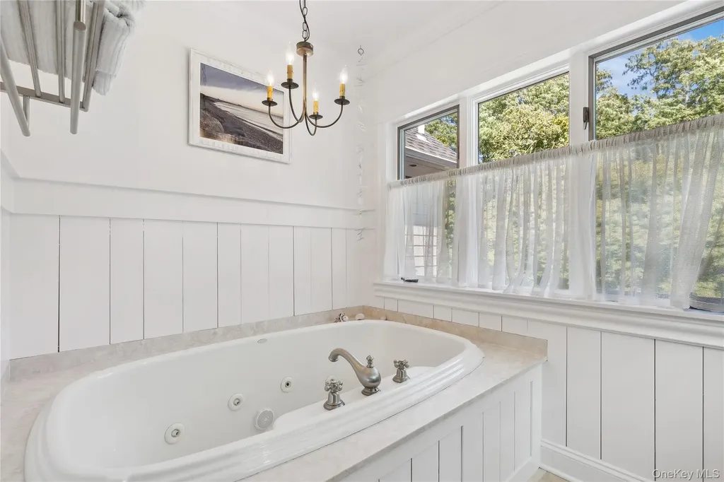 105 Ole Jule Lane Mattituck NY 11952