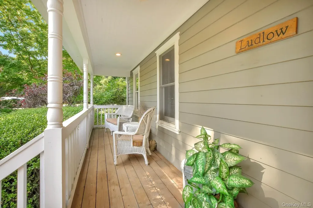105 Ole Jule Lane Mattituck NY 11952