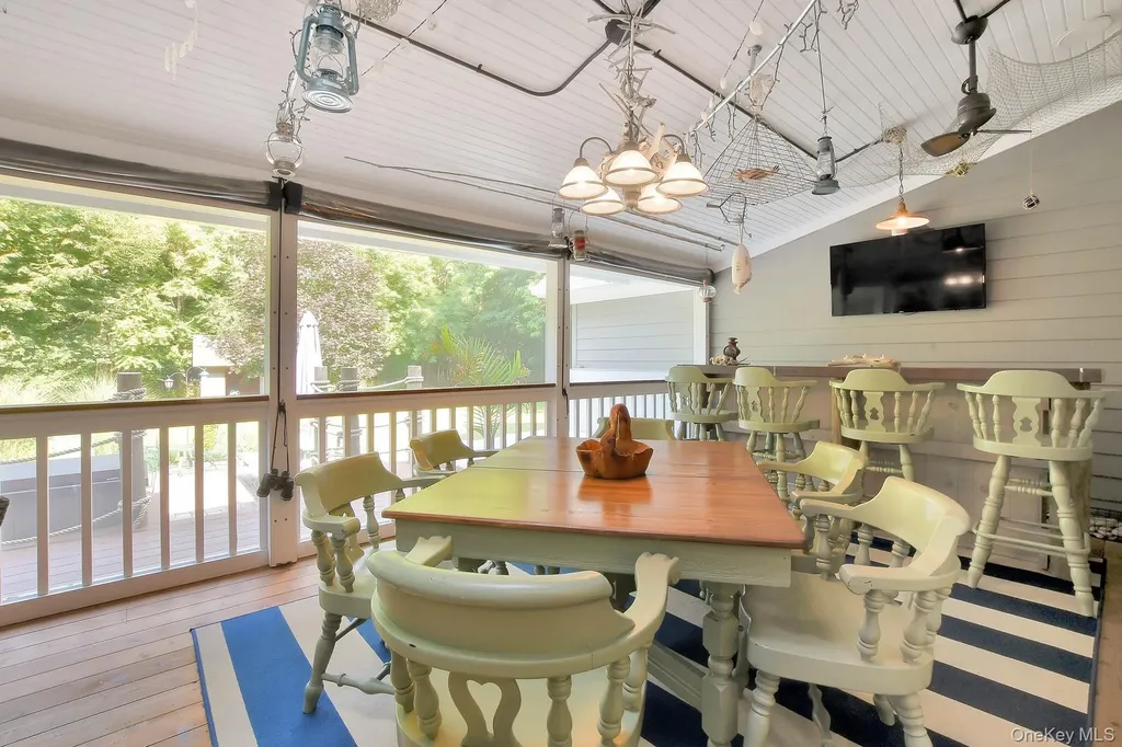 105 Ole Jule Lane Mattituck NY 11952