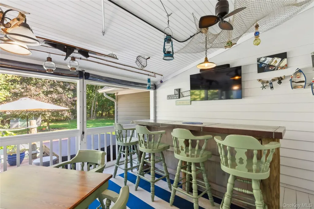 105 Ole Jule Lane Mattituck NY 11952