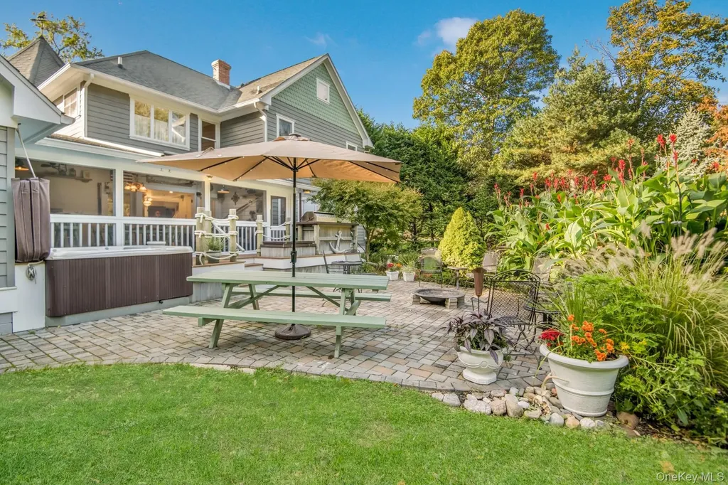 105 Ole Jule Lane Mattituck NY 11952