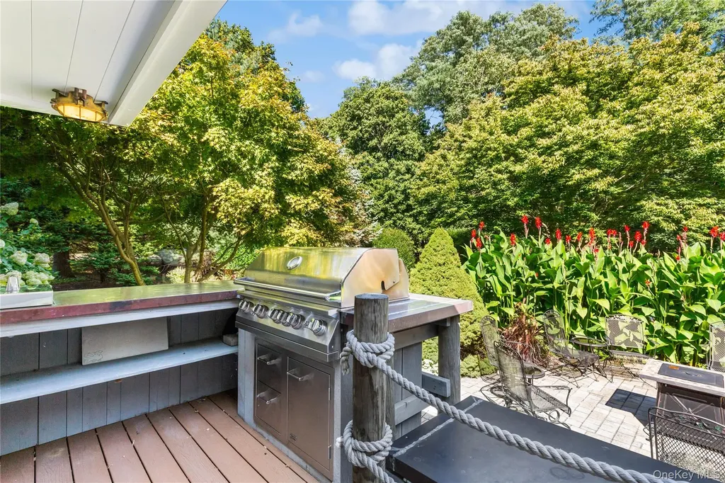 105 Ole Jule Lane Mattituck NY 11952