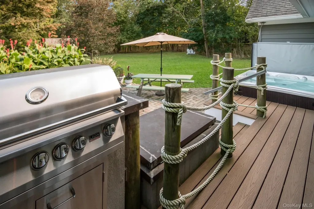 105 Ole Jule Lane Mattituck NY 11952