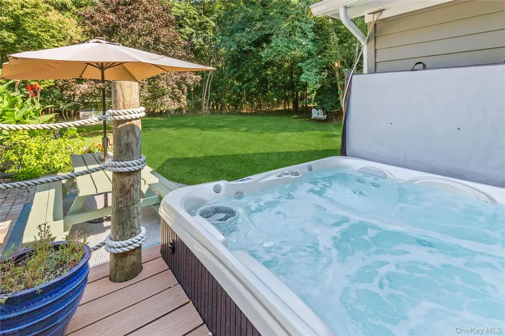 105 Ole Jule Lane Mattituck NY 11952