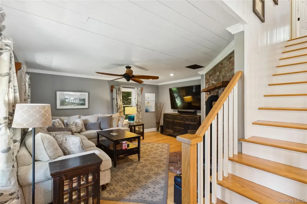 105 Ole Jule Lane Mattituck NY 11952