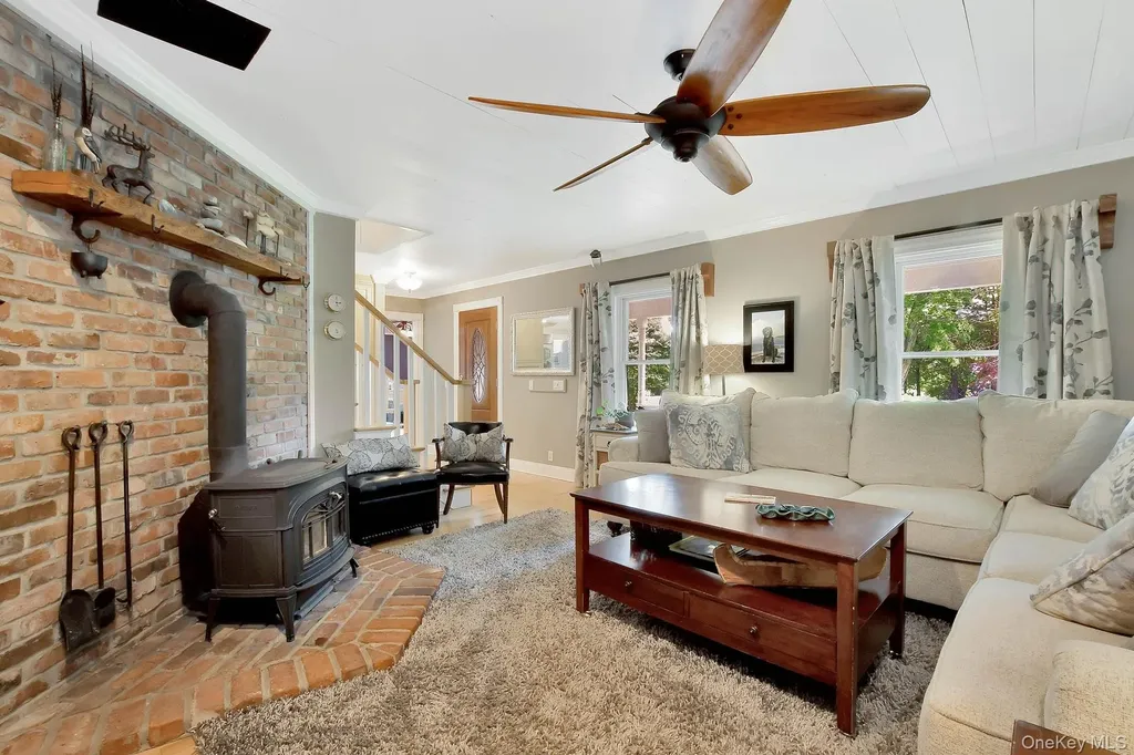 105 Ole Jule Lane Mattituck NY 11952