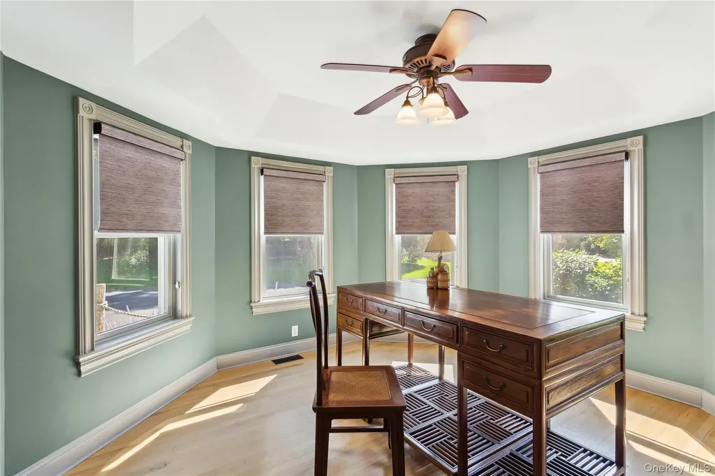 105 Ole Jule Lane Mattituck NY 11952