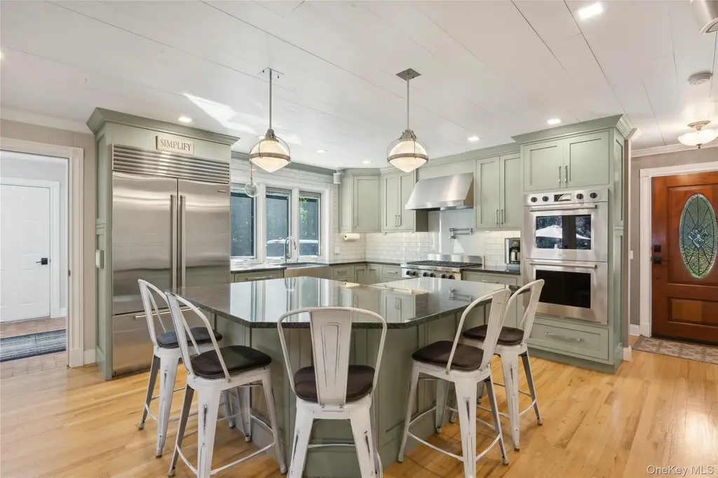 105 Ole Jule Lane Mattituck NY 11952