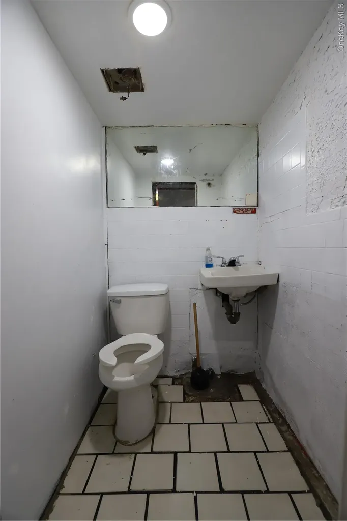 99-11 37th Avenue Corona NY 11368