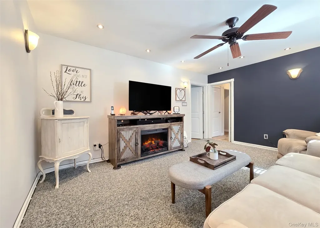 114 Wedgewood Drive Coram NY 11727