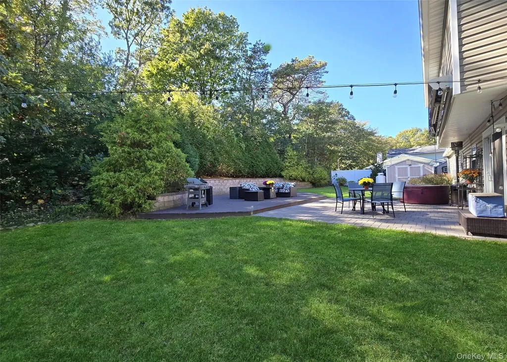 114 Wedgewood Drive Coram NY 11727