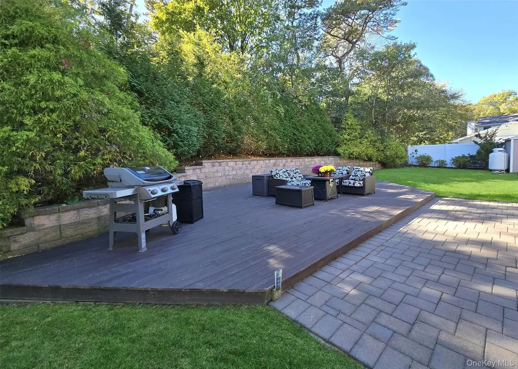 114 Wedgewood Drive Coram NY 11727