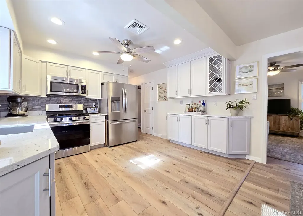 114 Wedgewood Drive Coram NY 11727