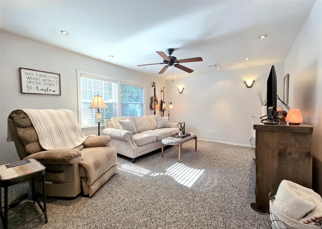 114 Wedgewood Drive Coram NY 11727