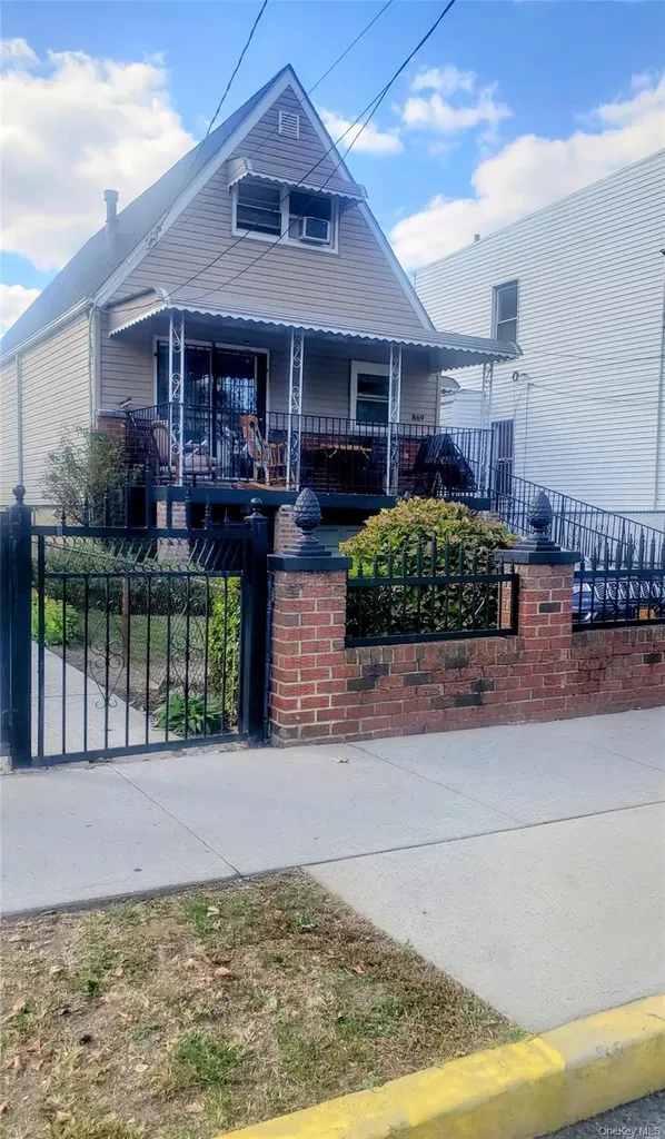 869 Olmstead Avenue Bronx NY 10473