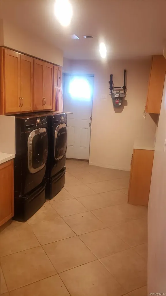 869 Olmstead Avenue Bronx NY 10473