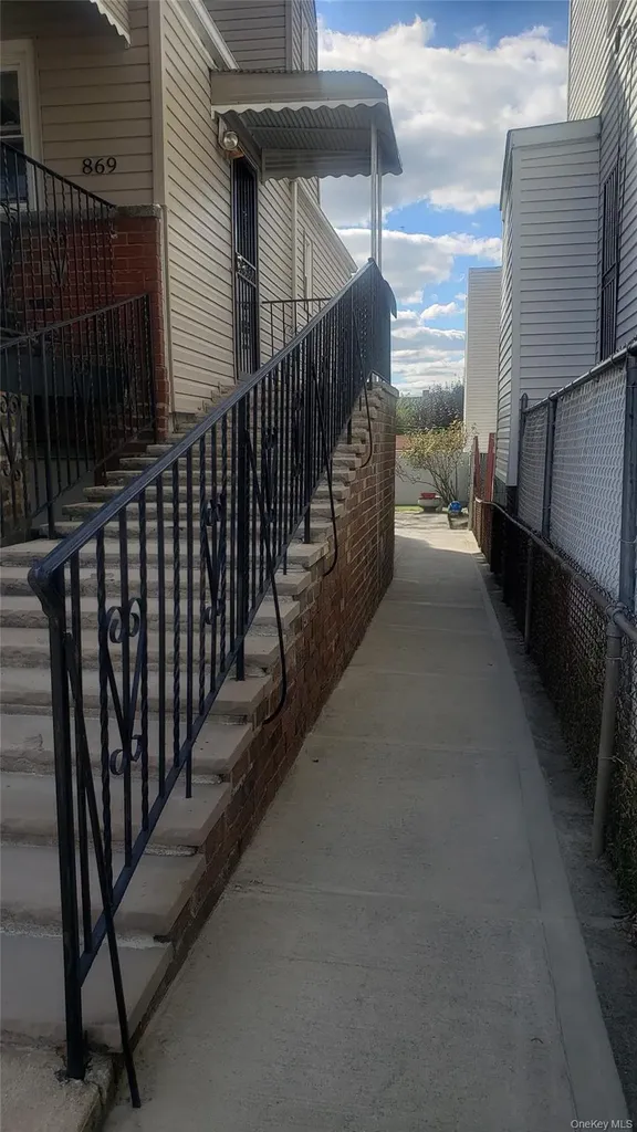 869 Olmstead Avenue Bronx NY 10473
